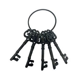 Vintage Style Skeleton Keys Set of‎ 5 Heavy Iron Gothic Old World Decor 4.5”